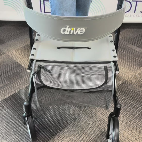 Video of Nitro Rollator collapsed easily by a person